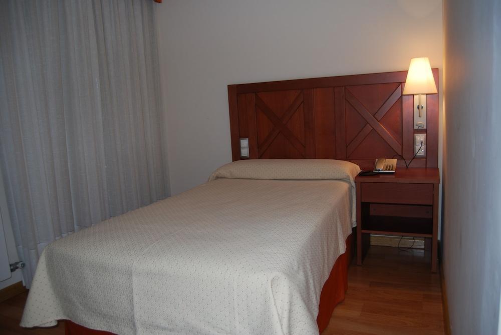 Castro De Sanabria Hotel Meleiros מראה חיצוני תמונה